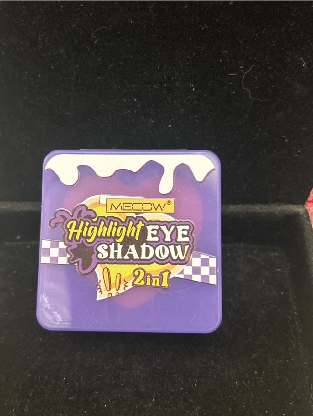 Highlight and eye shadow